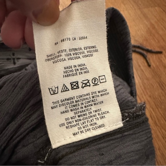 Hei Hei Anthropologie Gray geometric Pattern harem Pants Medium unique comfy - Picture 8 of 10